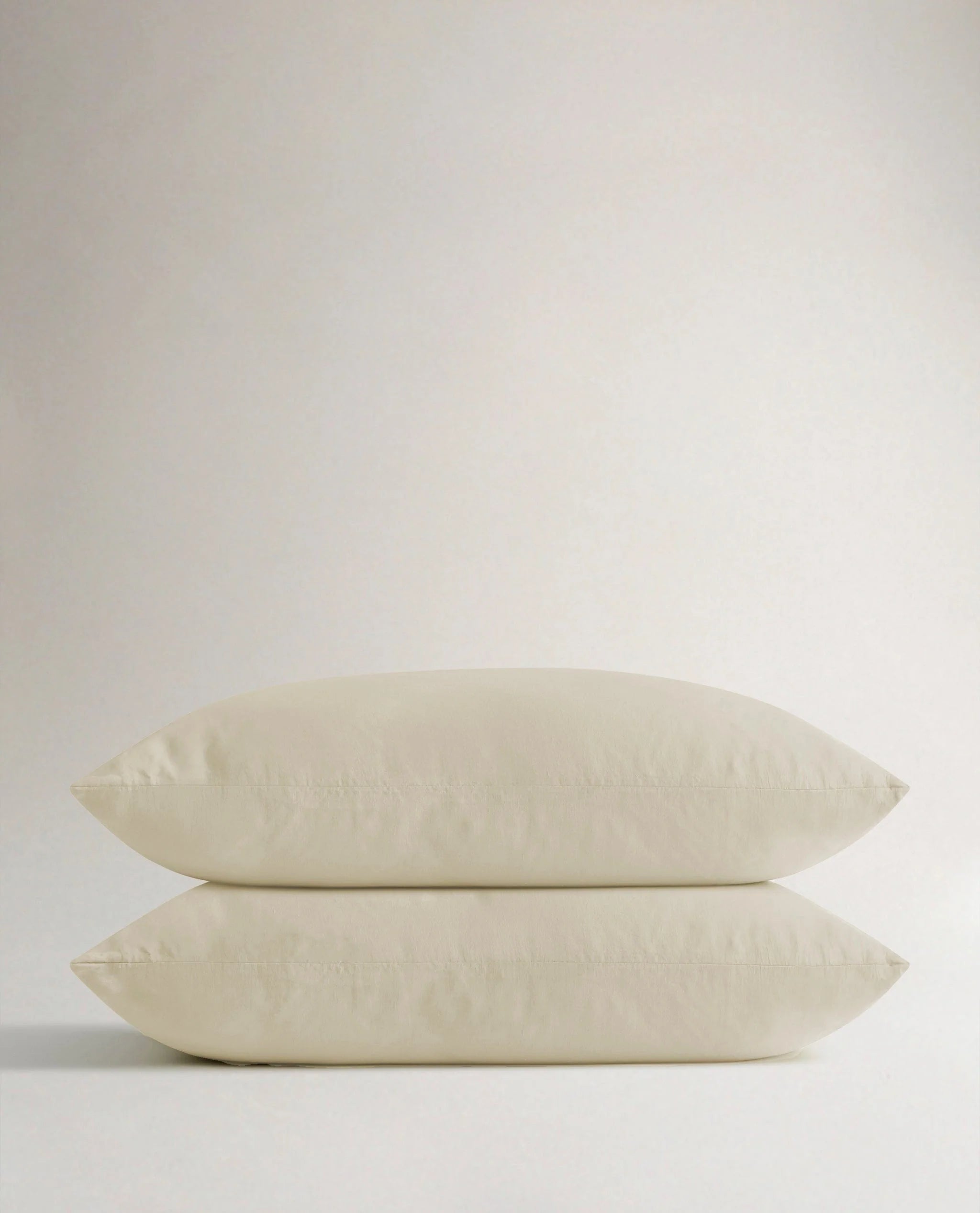 Relaxed & Refined Linen Pillowcase Set