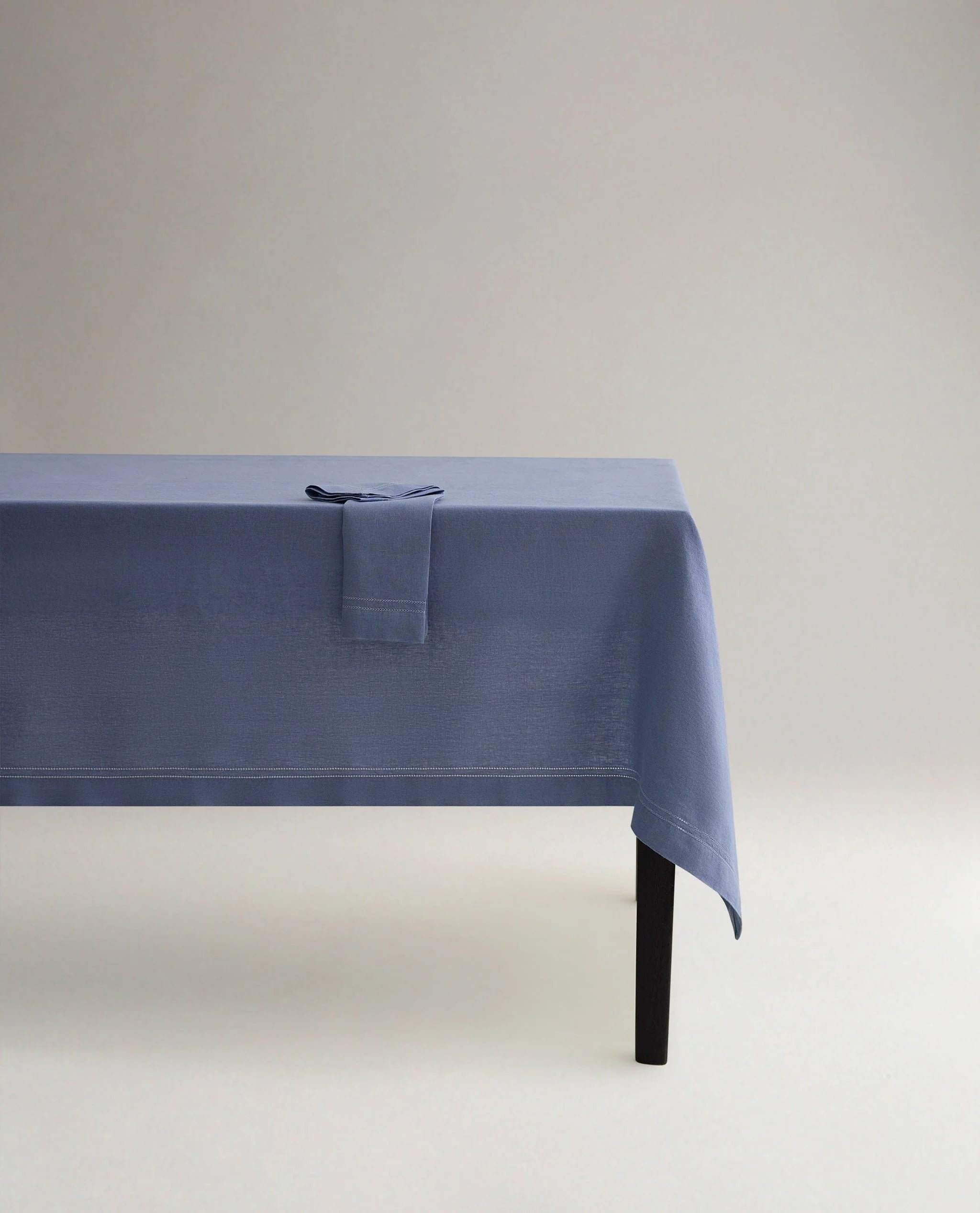 Linen Picotting Table Cloth