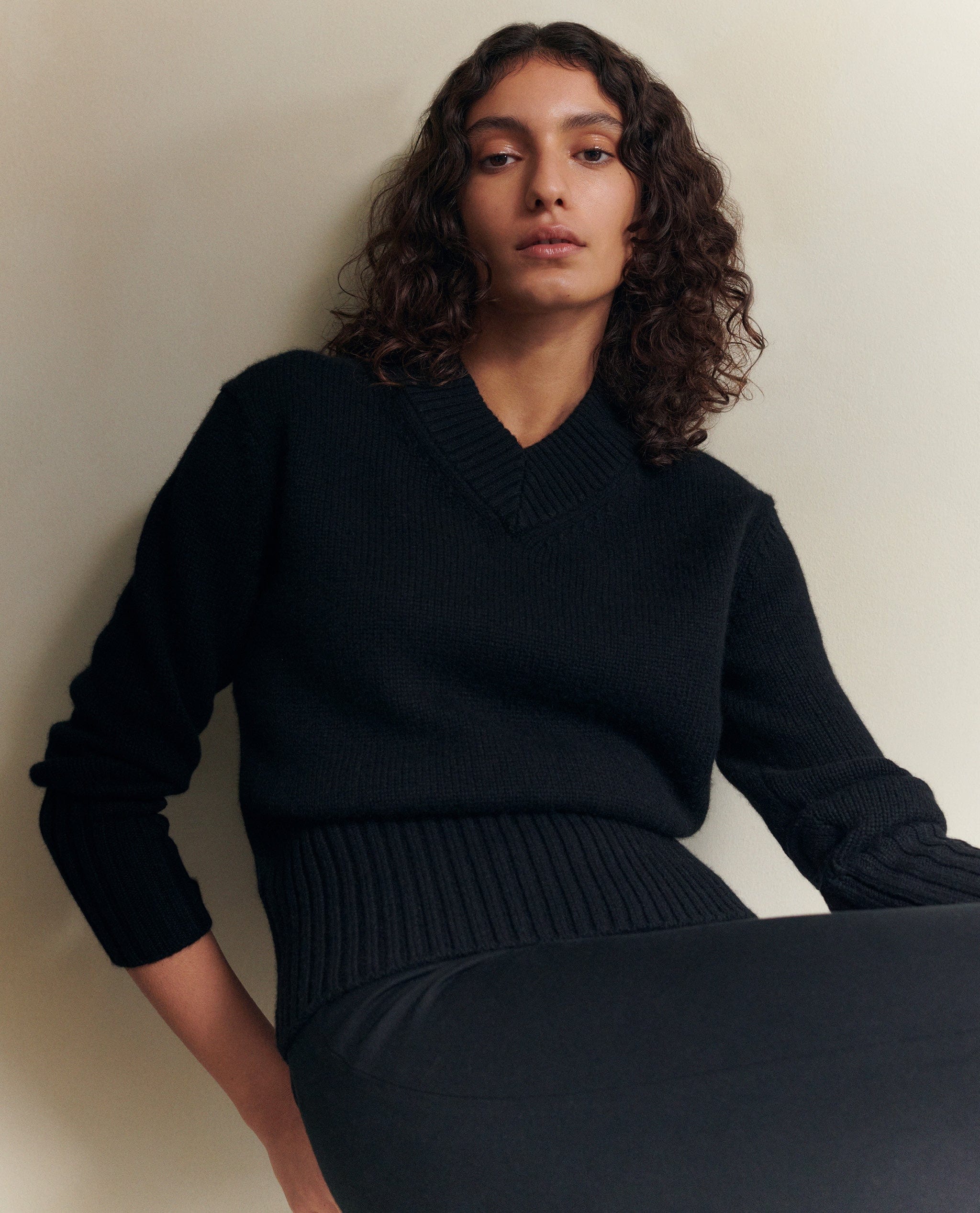 Women's Cashmere Merino V Neck Jumper