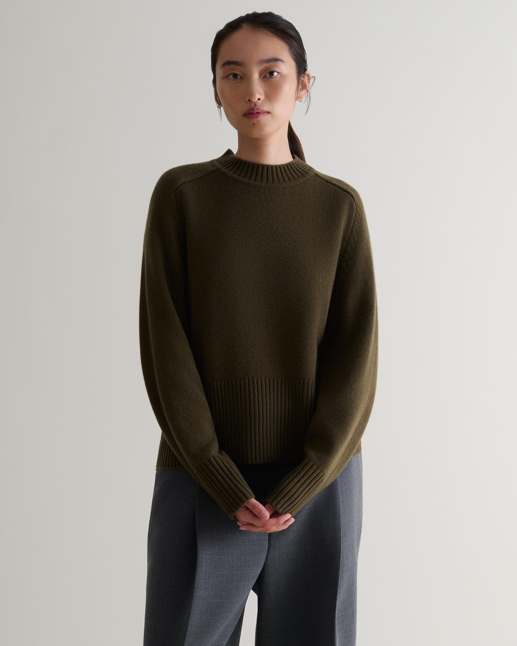 Women's Cashmere Merino Saddle Sleeve Crew Neck Jumper