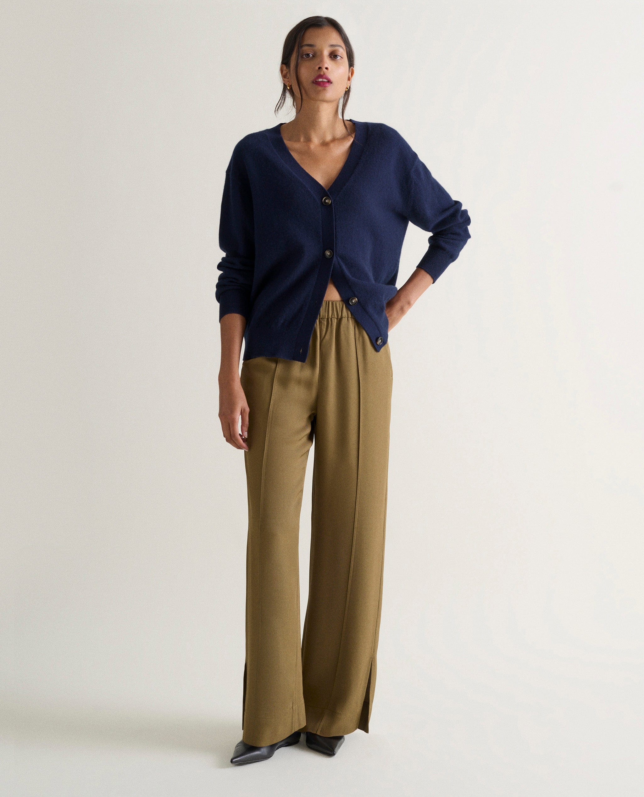 Women's Finest Cashmere Knitted V Neck Cardigan