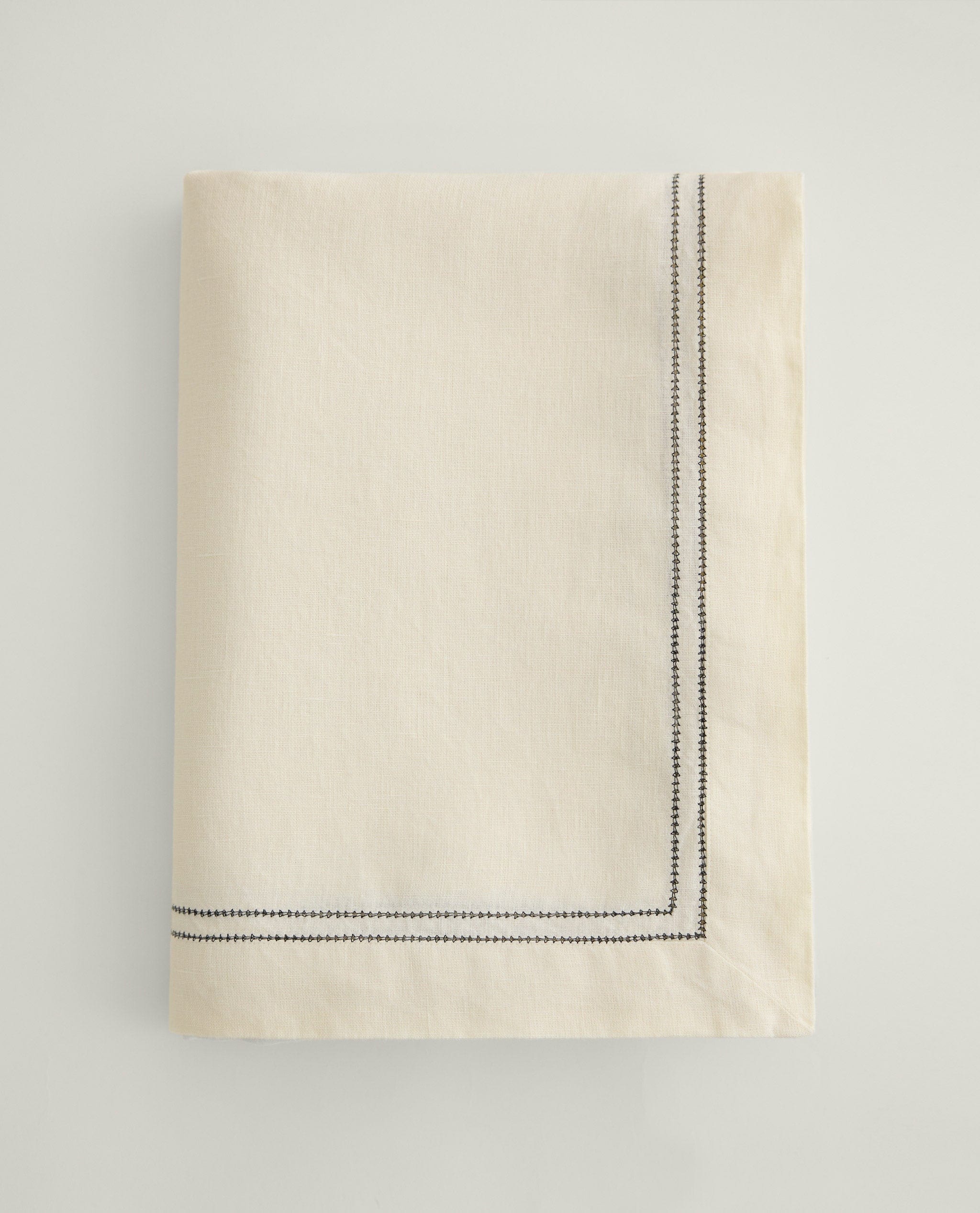 Linen Picotting Table Cloth