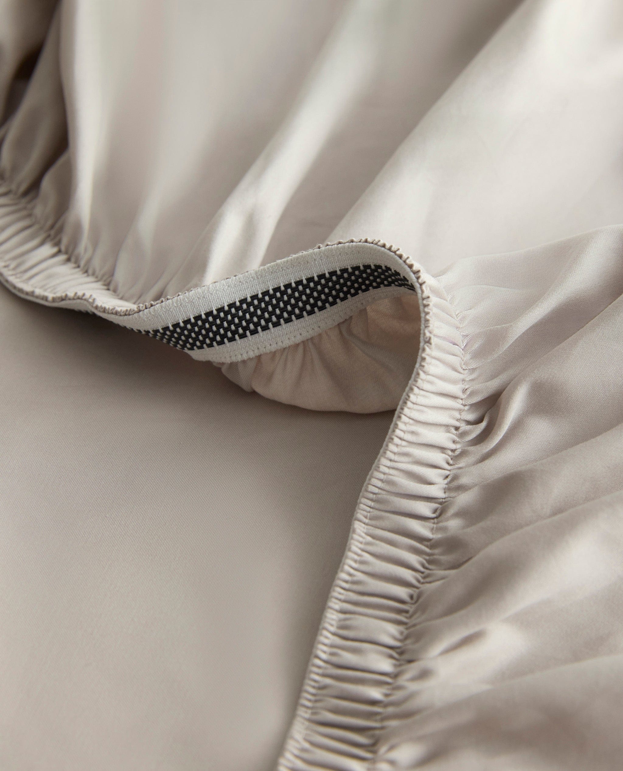 Luxe Sateen Fitted Sheet