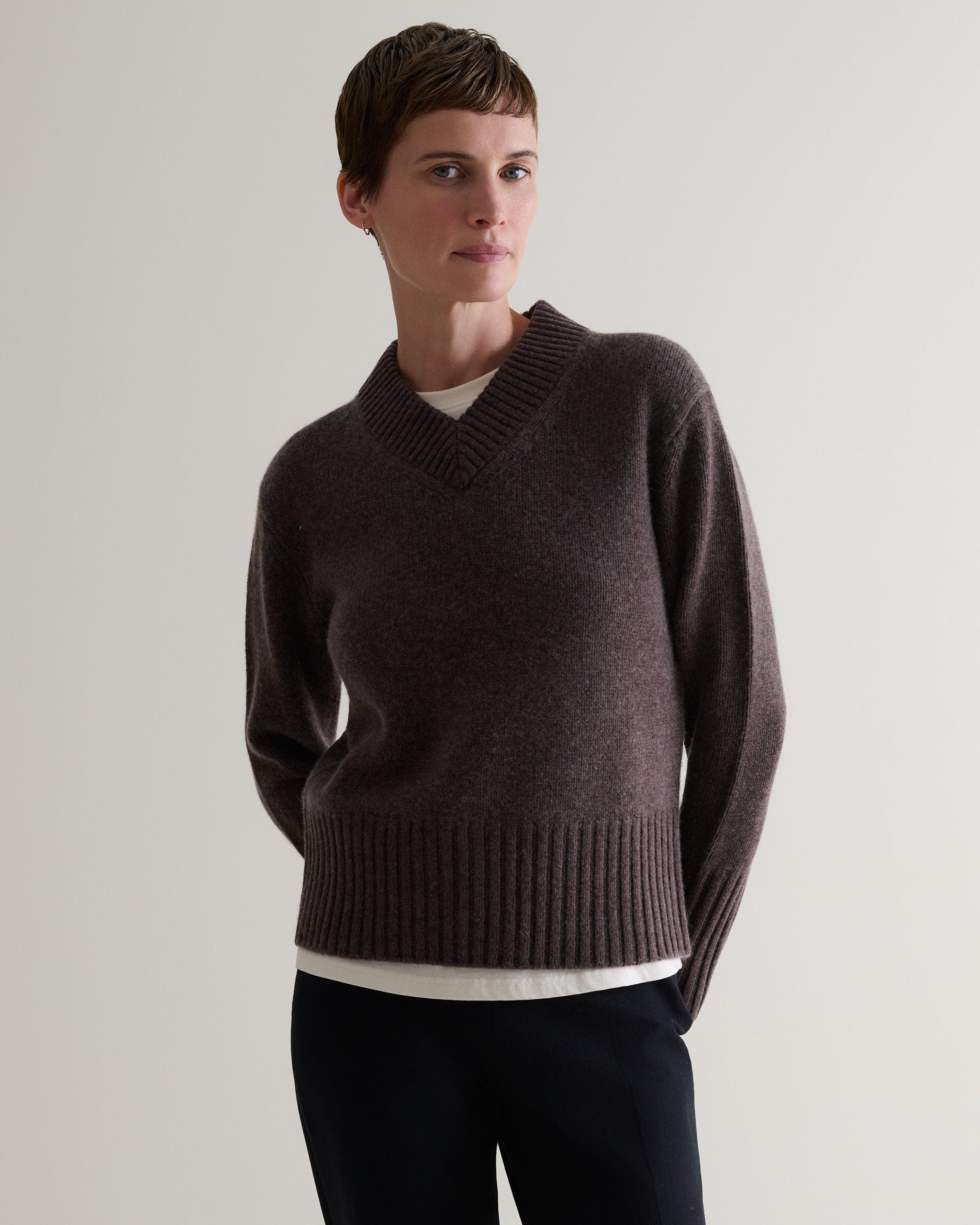 Women's Cashmere Merino V Neck Jumper