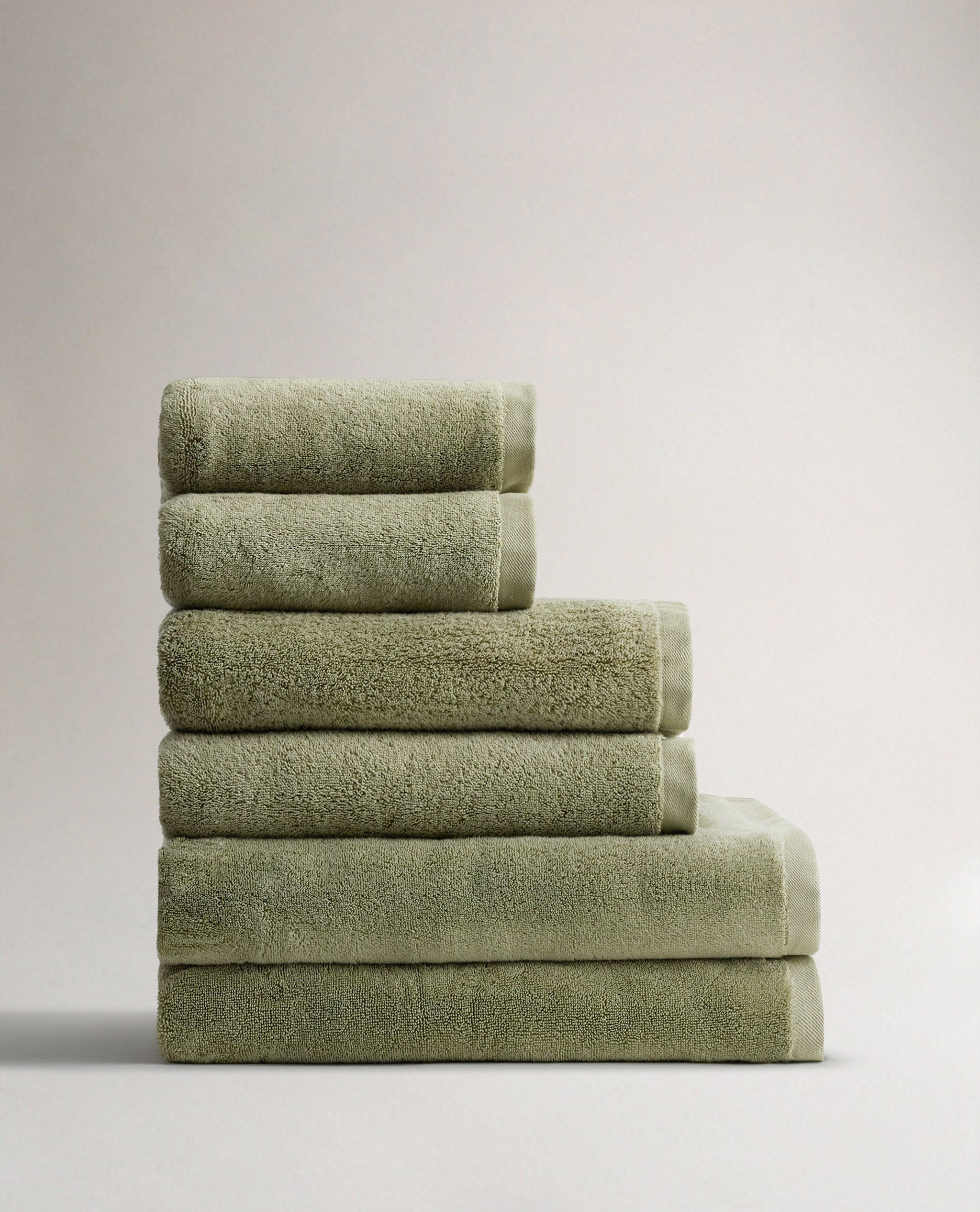 Super-Plush Turkish Cotton Towel Move-In Bundle