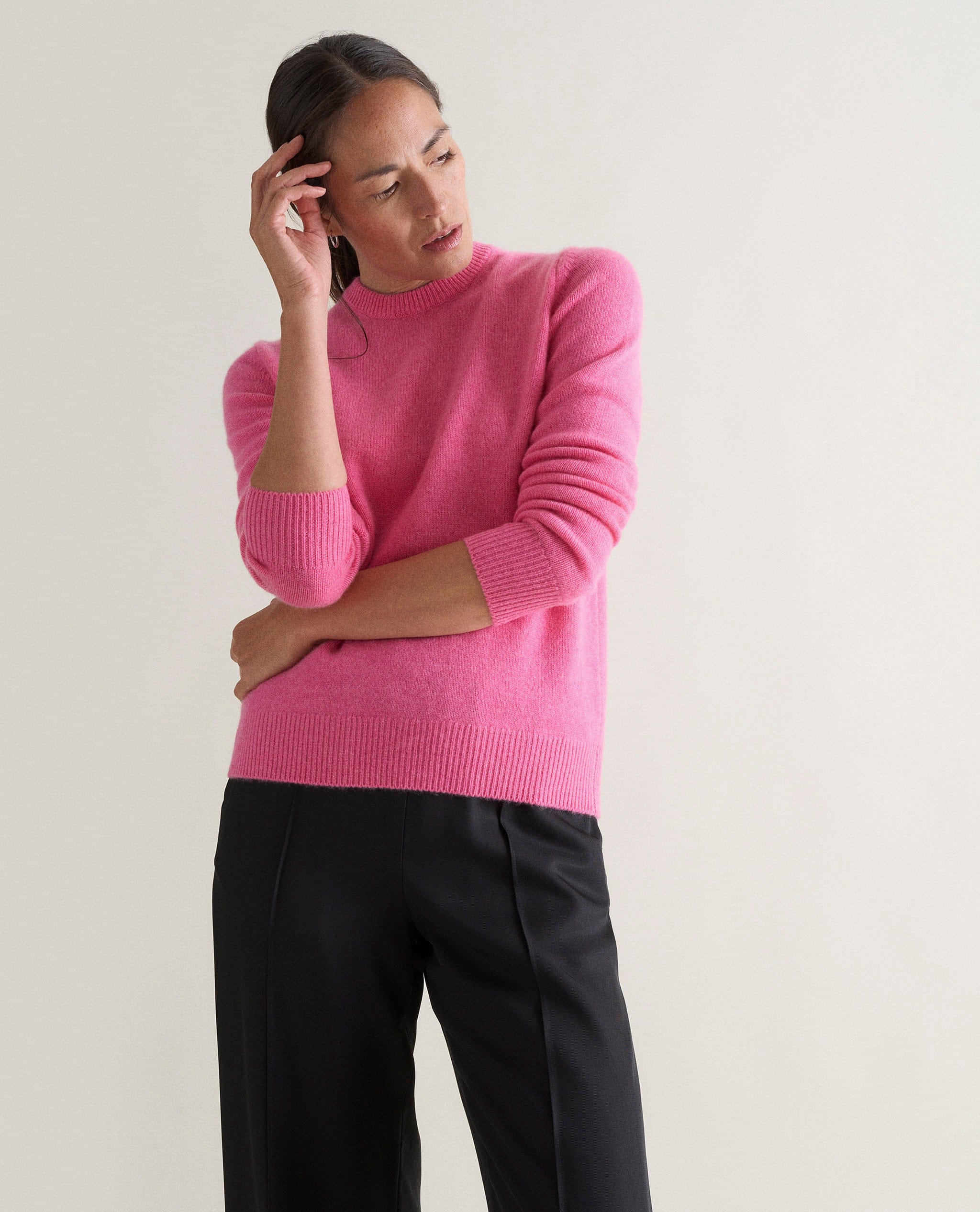 Women's Finest Cashmere Mid-Weight Crew Neck Jumper