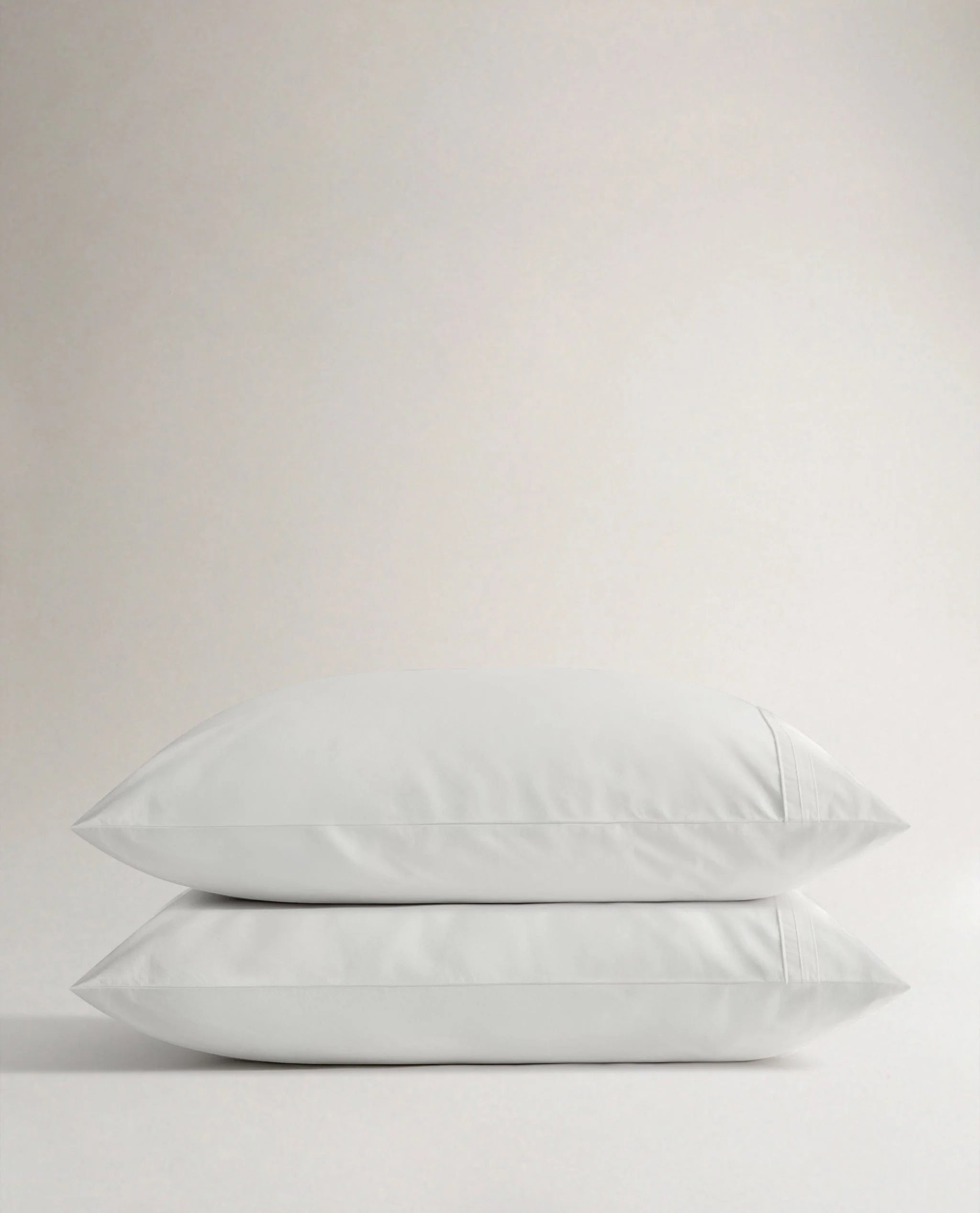 The Crisp & Cool Organic Luxury Pillowcase Set